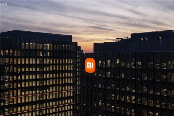小米研发宣言：累计 1055 亿打底，未来五年再投 2000 亿攻坚-7号科技